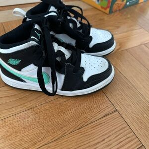 Jordan Kids Black and White Sneakers with Green Accents